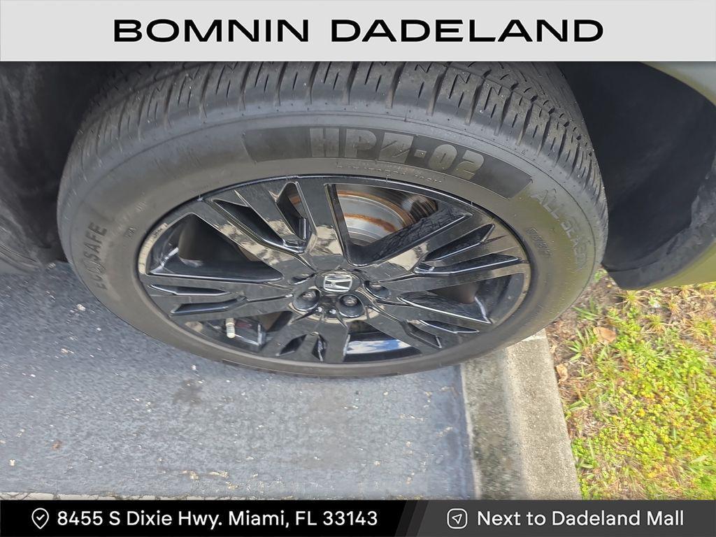 used 2022 Honda Pilot car, priced at $26,990