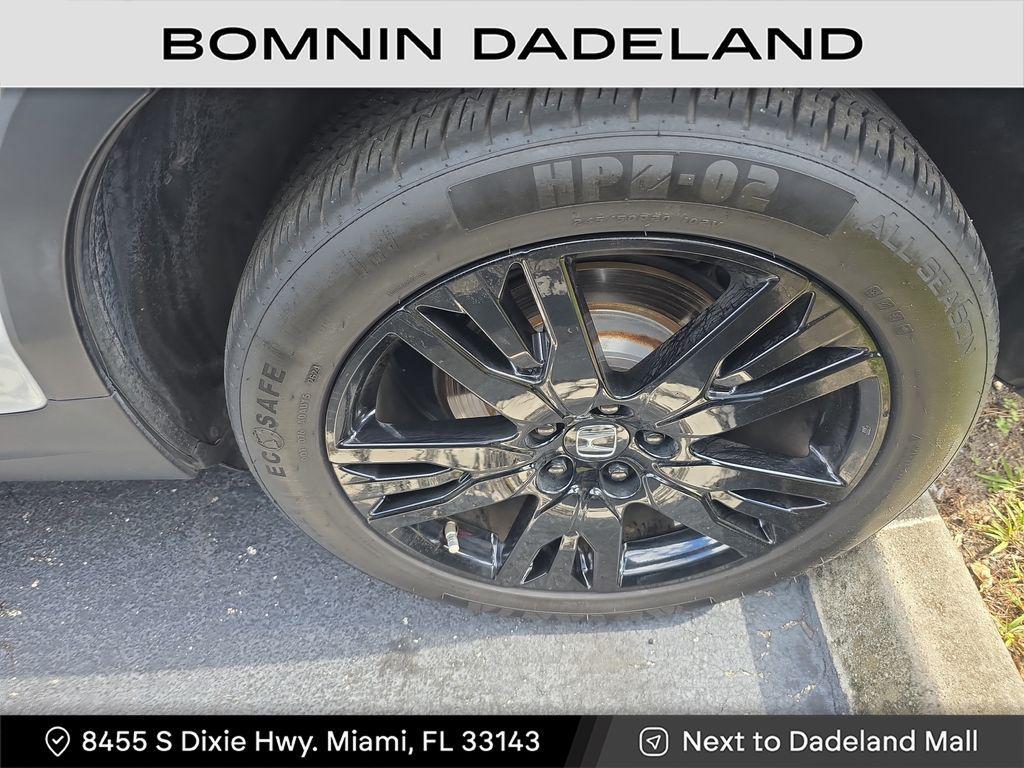 used 2022 Honda Pilot car, priced at $26,990