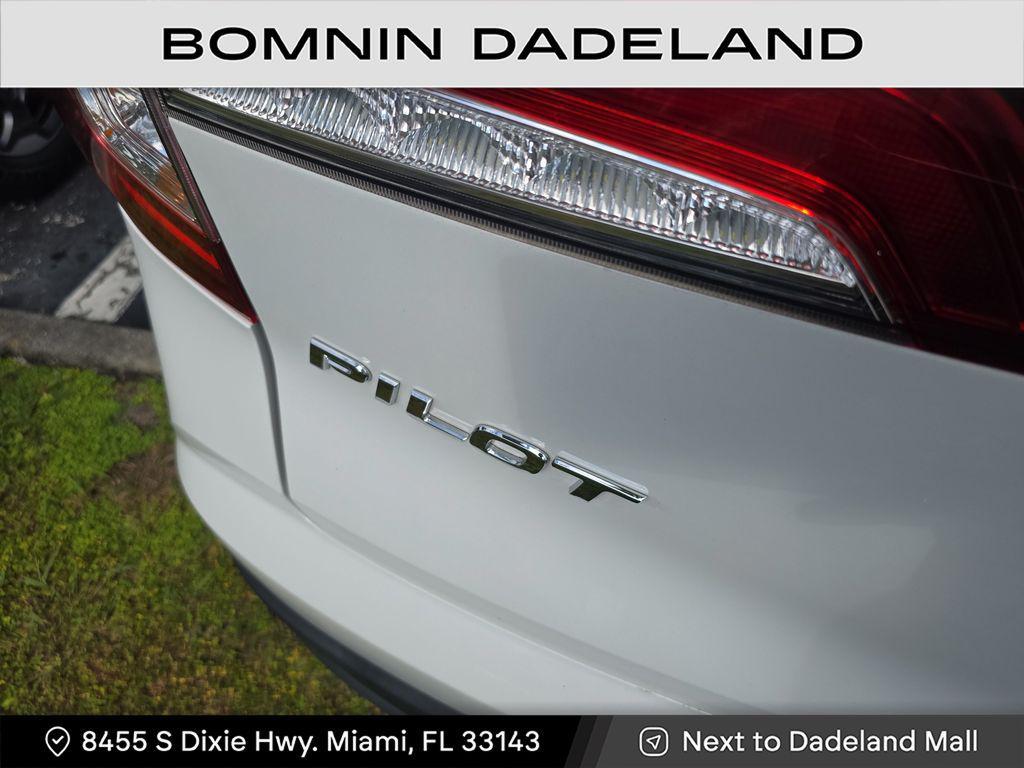 used 2022 Honda Pilot car, priced at $26,990