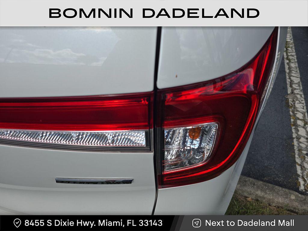 used 2022 Honda Pilot car, priced at $26,990