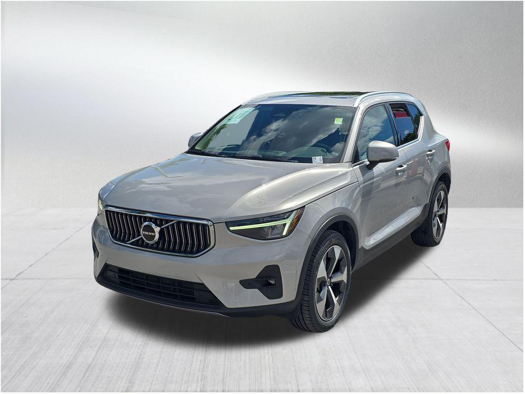 used 2023 Volvo XC40 car, priced at $26,490
