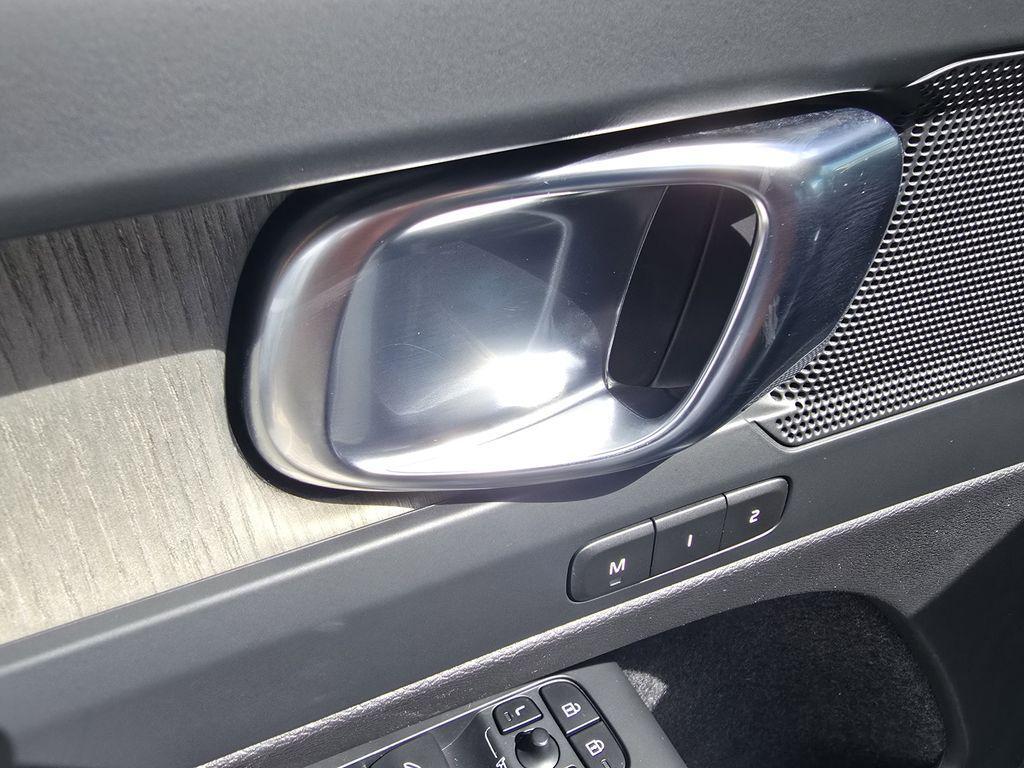 used 2023 Volvo XC40 car, priced at $26,490