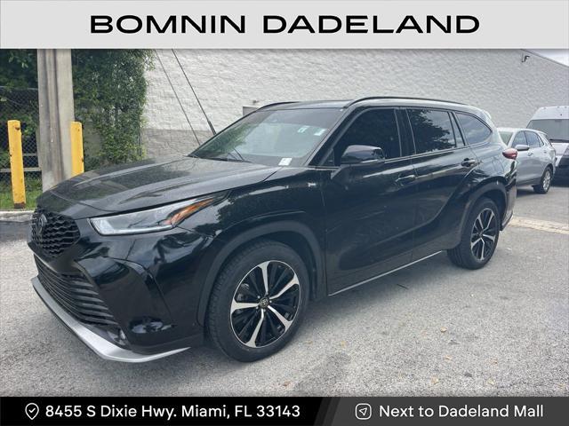 used 2022 Toyota Highlander car, priced at $35,490