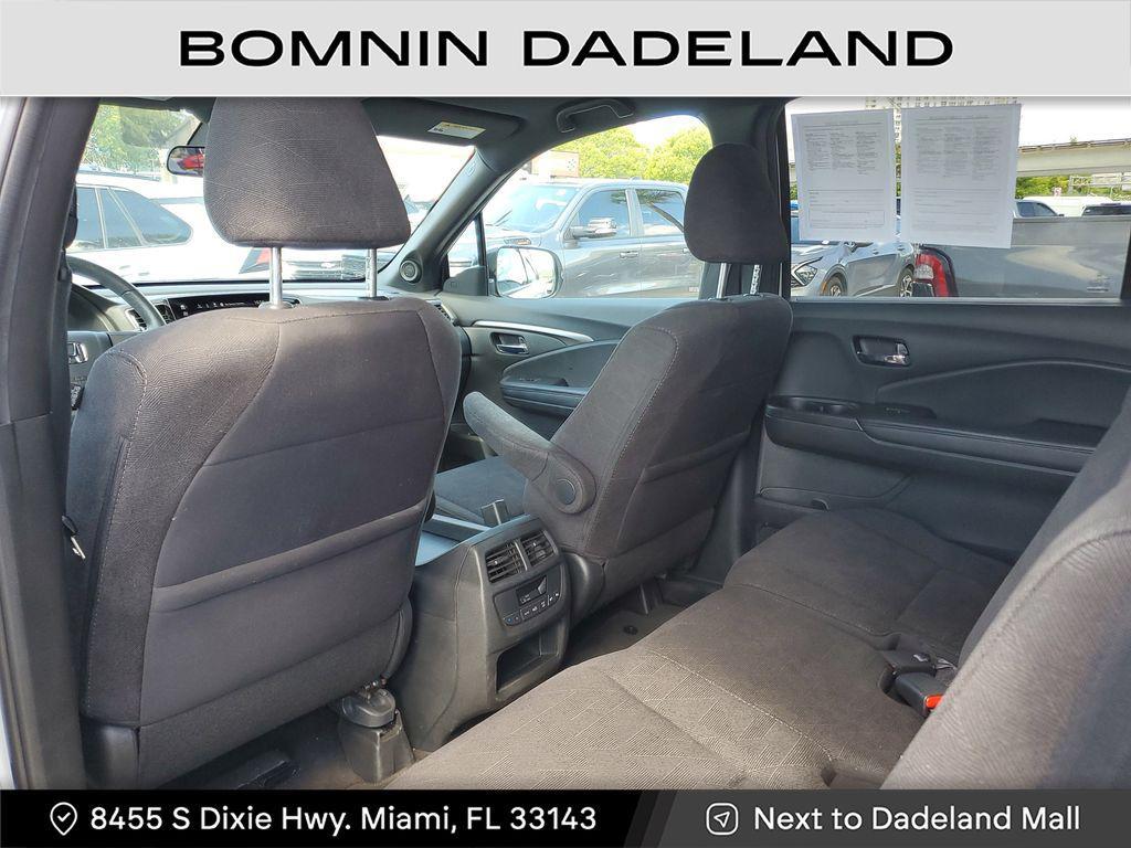 used 2022 Honda Pilot car, priced at $24,490