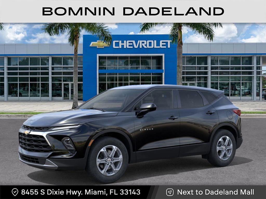 new 2025 Chevrolet Blazer car, priced at $28,095