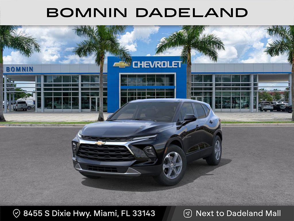 new 2025 Chevrolet Blazer car, priced at $28,095