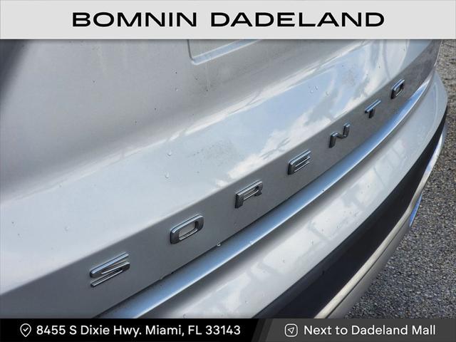 used 2021 Kia Sorento Hybrid car, priced at $19,990