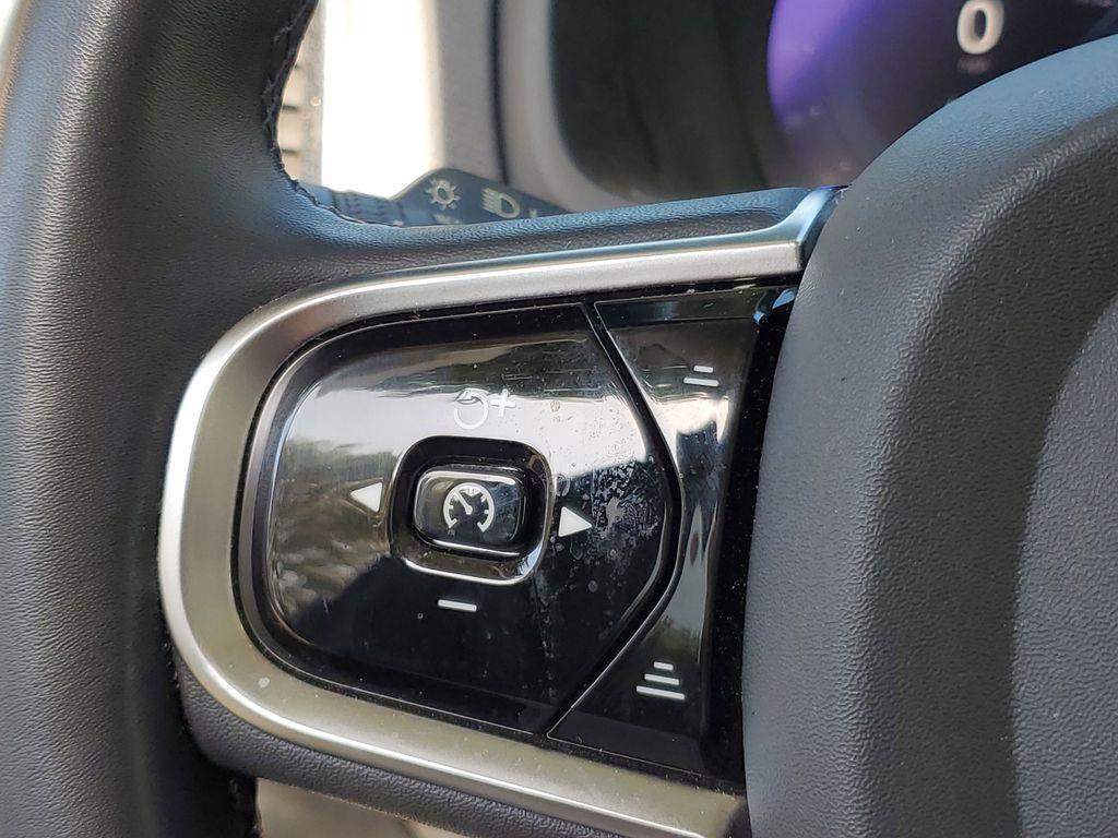 used 2023 Volvo XC90 car, priced at $37,990