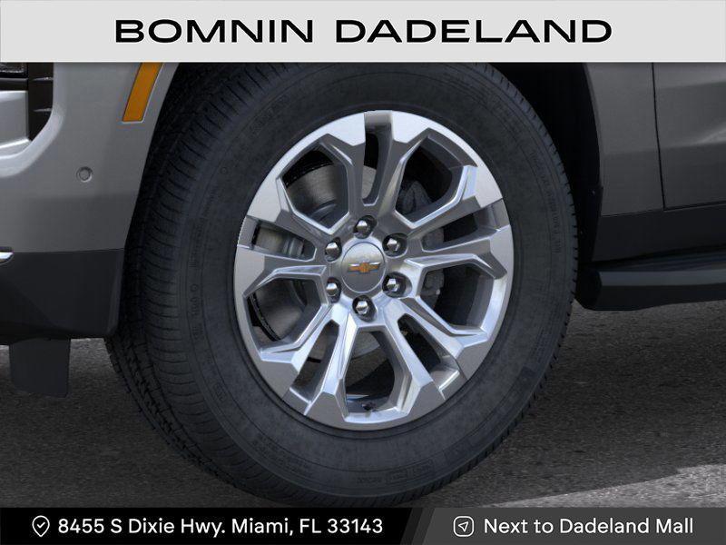 new 2026 Chevrolet Suburban car, priced at $72,680