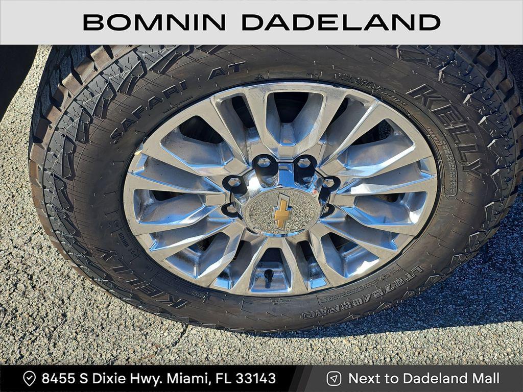 used 2022 Chevrolet Silverado 2500 car, priced at $51,990