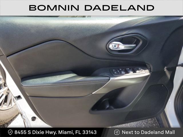 used 2019 Jeep Cherokee car, priced at $12,990