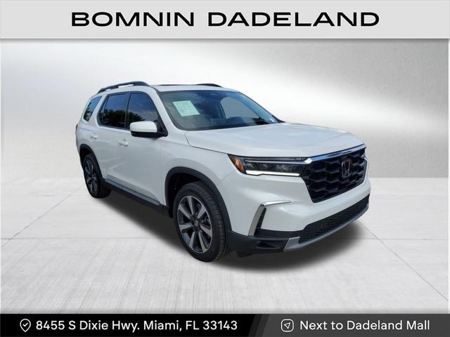 used 2025 Honda Pilot car, priced at $38,990