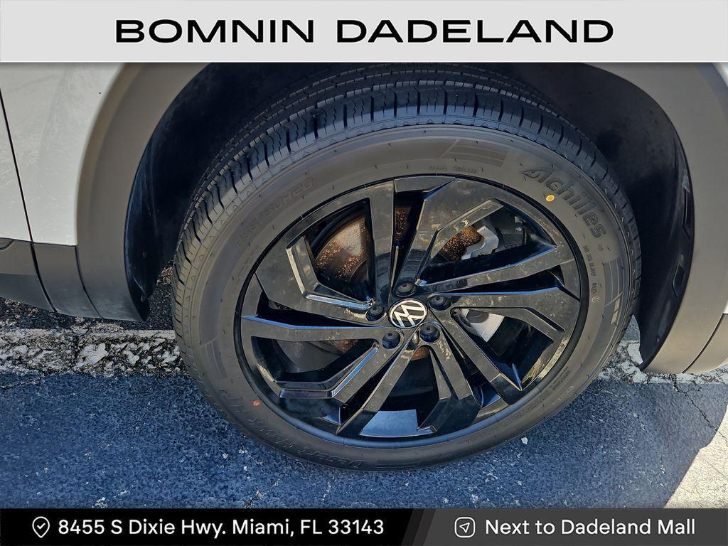 used 2023 Volkswagen Atlas car, priced at $23,490