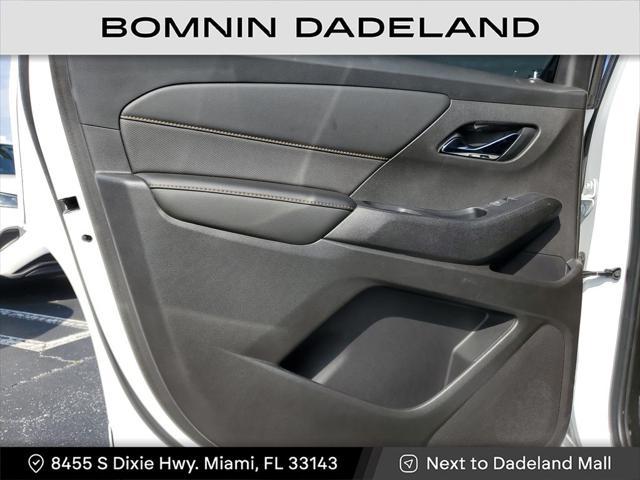 used 2021 Chevrolet Traverse car, priced at $29,490