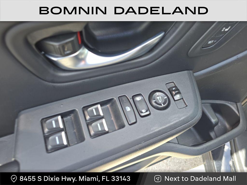 used 2023 Honda Pilot car, priced at $27,490