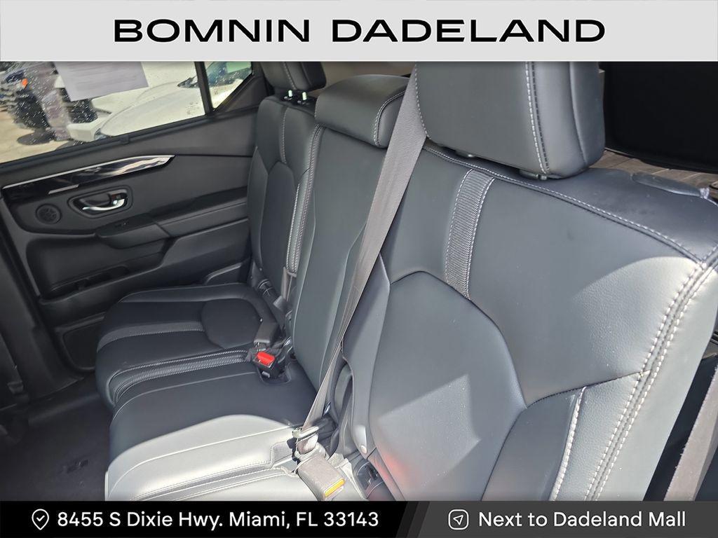 used 2023 Honda Pilot car, priced at $27,490