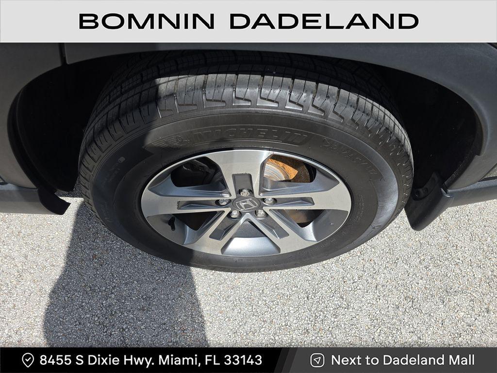 used 2023 Honda Pilot car, priced at $27,490