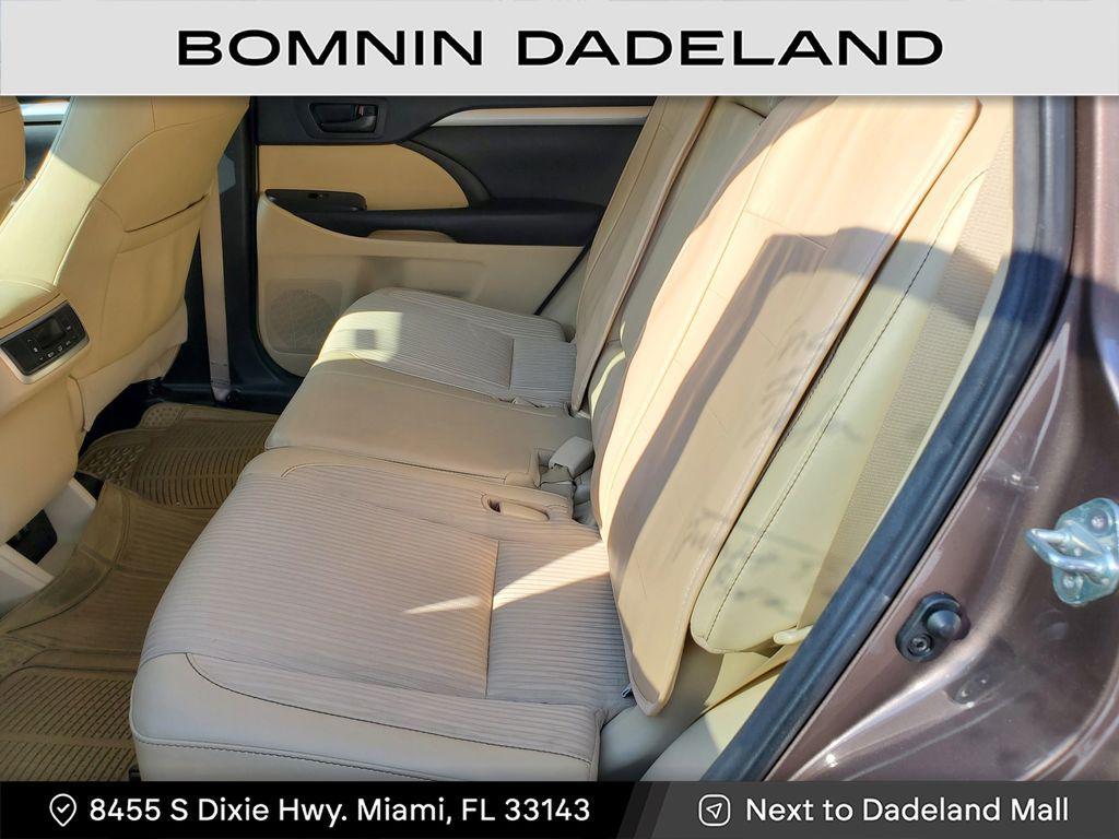 used 2018 Toyota Highlander car, priced at $21,990