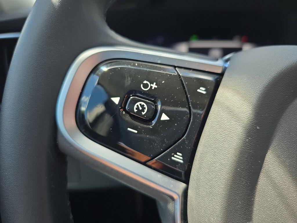 used 2024 Volvo XC60 car, priced at $39,490