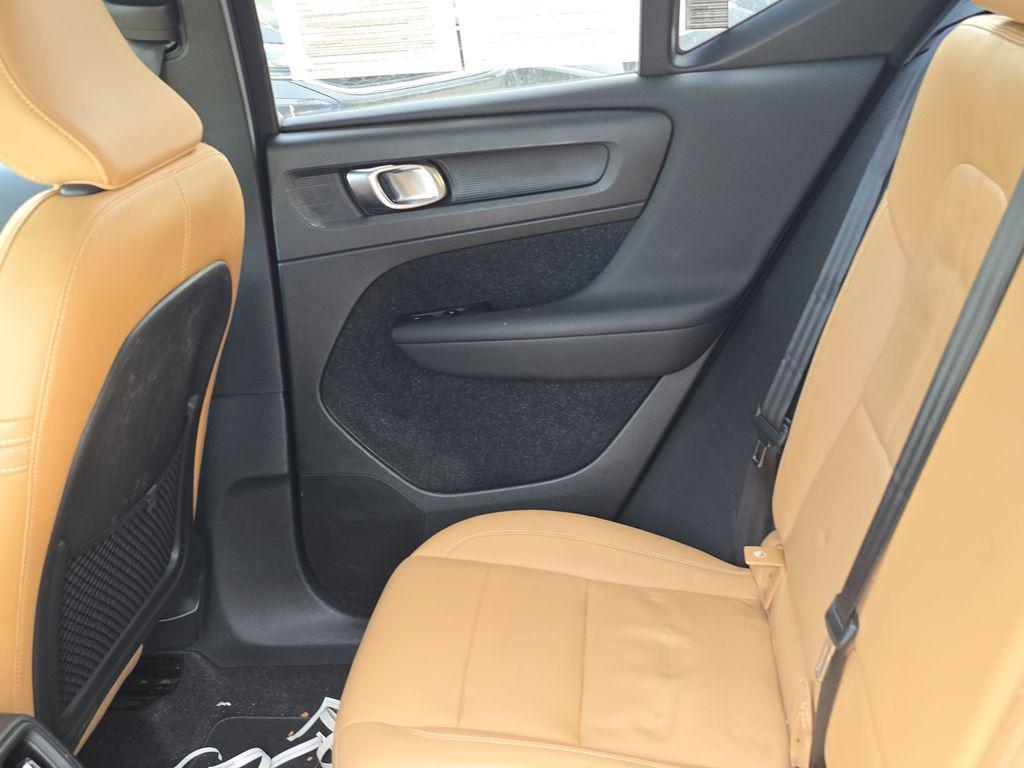 used 2019 Volvo XC40 car, priced at $21,490