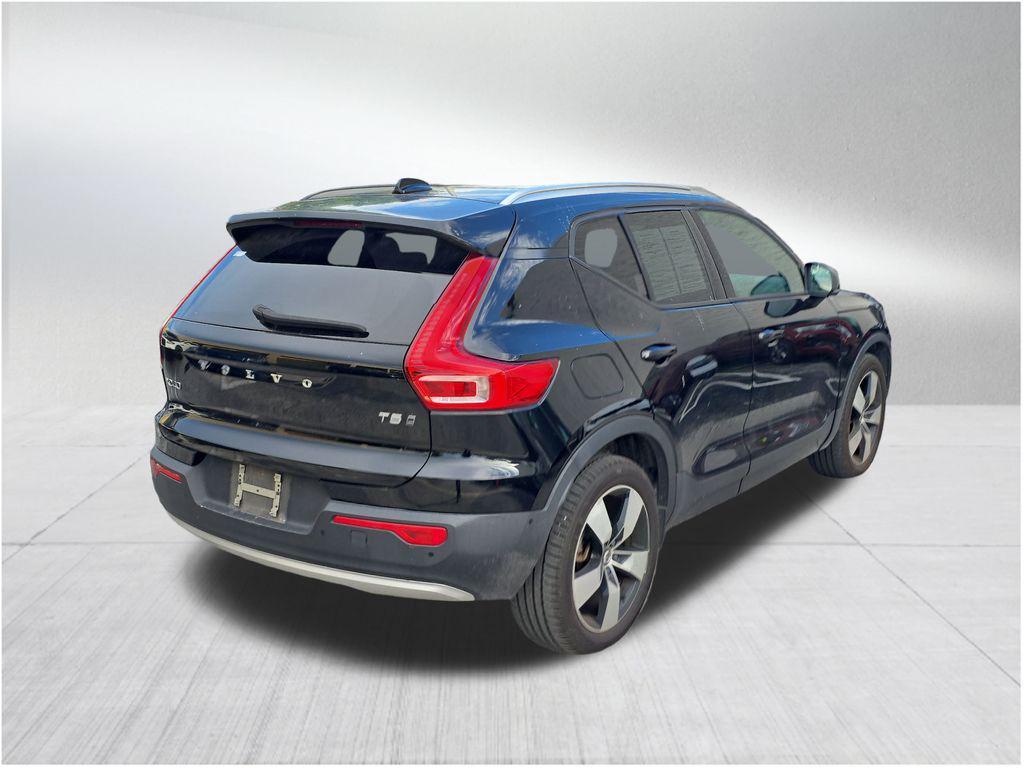 used 2019 Volvo XC40 car, priced at $21,490