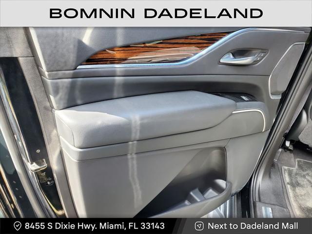 used 2023 Cadillac Escalade ESV car, priced at $71,490