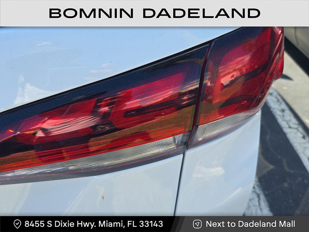 used 2022 Chevrolet Equinox car, priced at $12,490