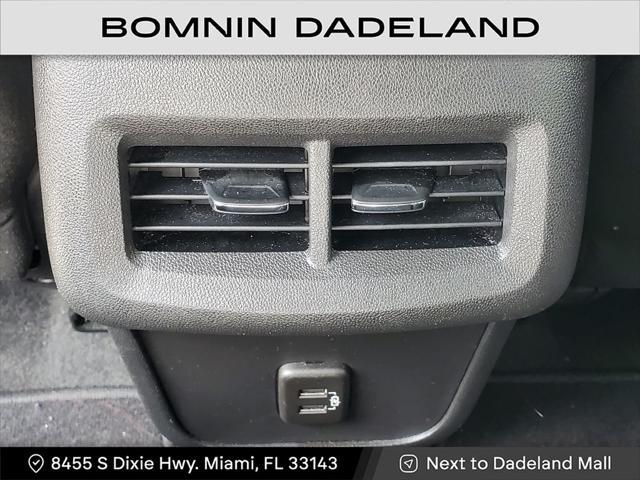 used 2023 Chevrolet Equinox car, priced at $19,990