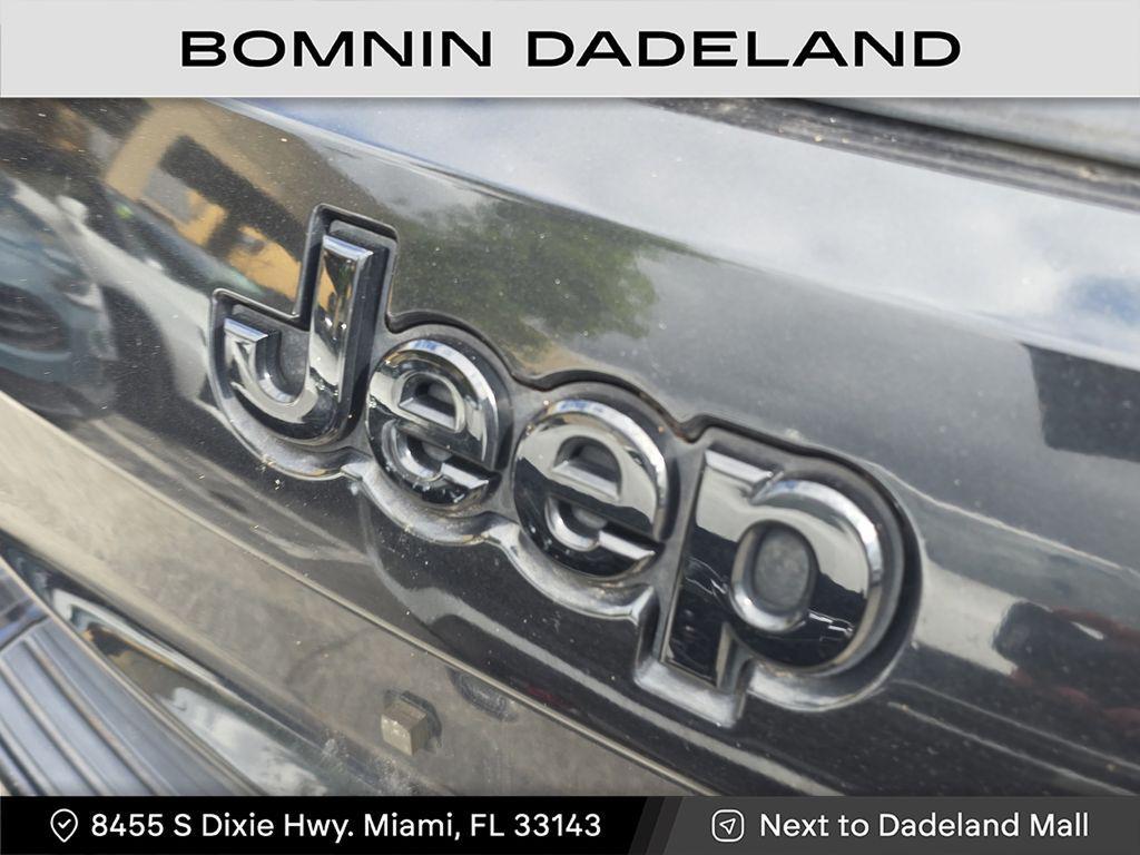 used 2015 Jeep Grand Cherokee car, priced at $13,990