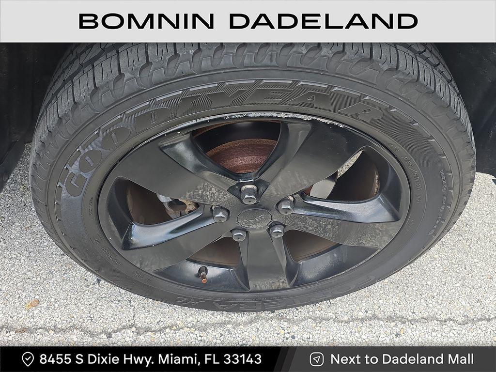 used 2015 Jeep Grand Cherokee car, priced at $13,990