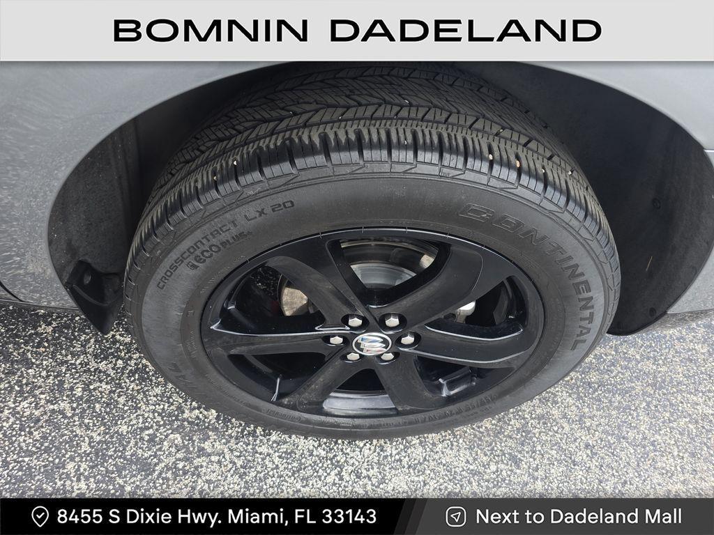 used 2024 Buick Enclave car, priced at $32,990