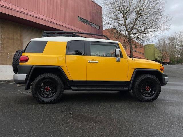 used 2008 Toyota FJ Cruiser car, priced at $22,995