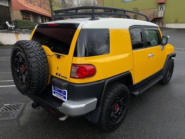 used 2008 Toyota FJ Cruiser car, priced at $22,995