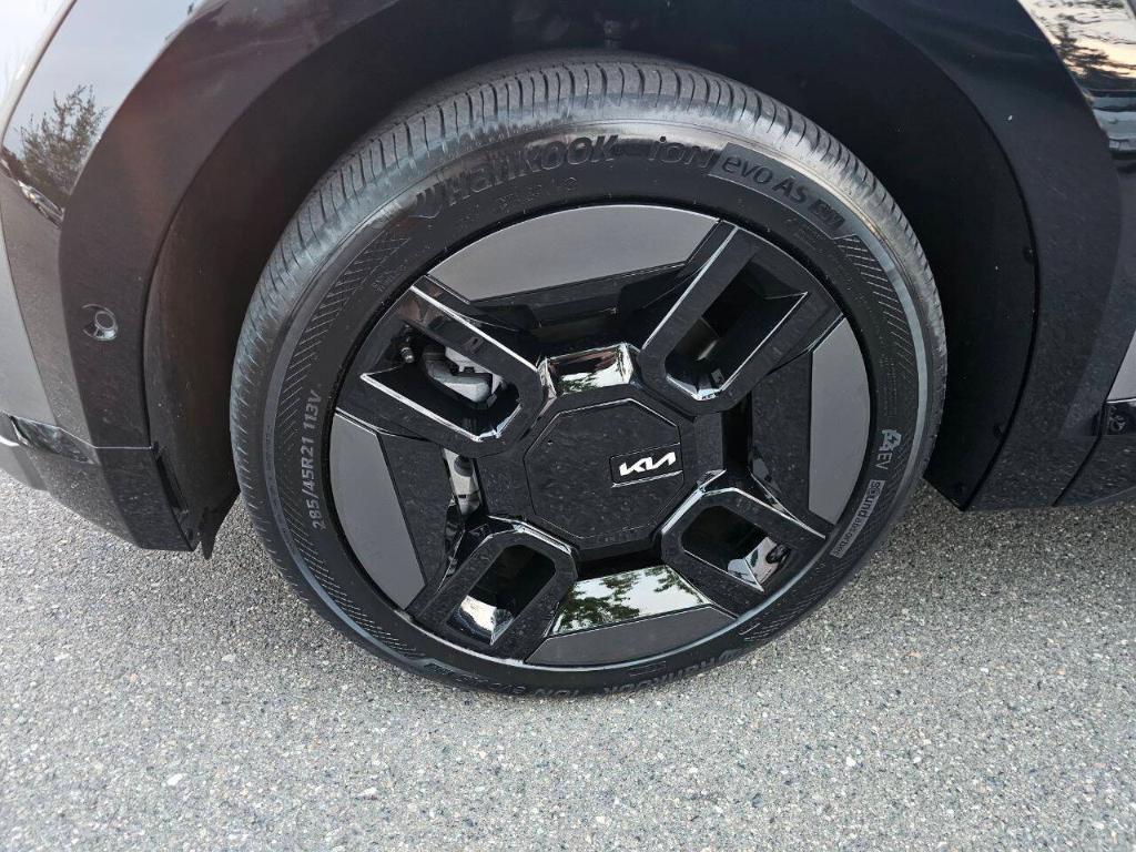 used 2024 Kia EV9 car, priced at $49,995