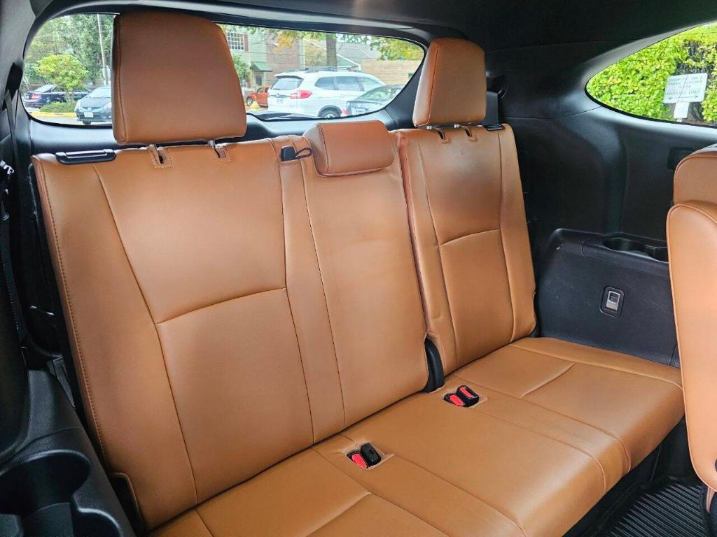 used 2024 Toyota Highlander car, priced at $45,995