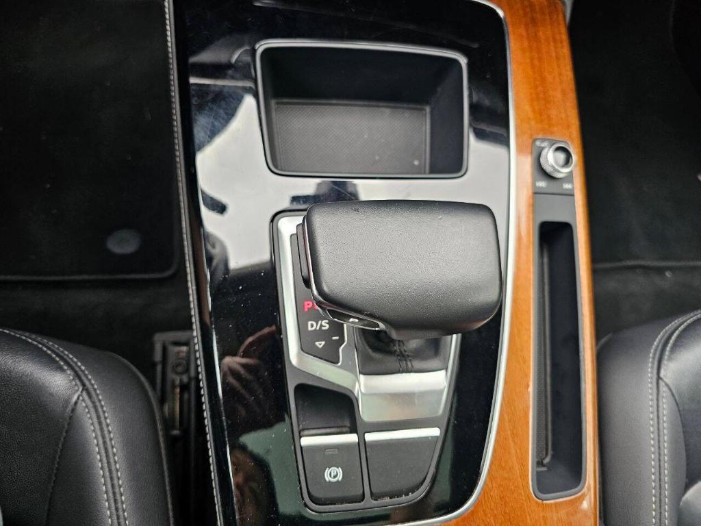 used 2022 Audi Q5 car, priced at $27,995