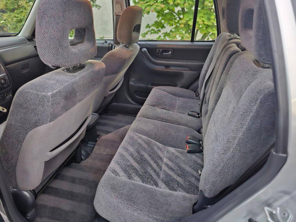 used 2000 Honda CR-V car, priced at $2,200