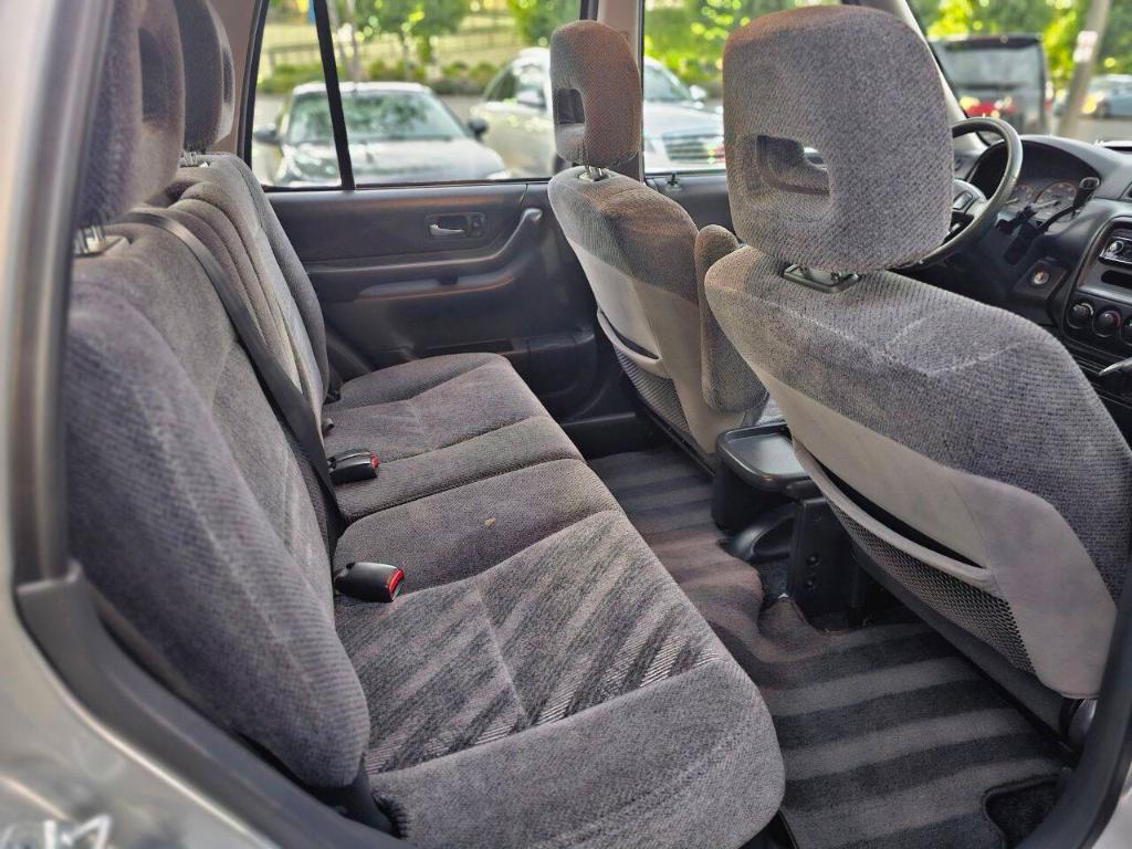 used 2000 Honda CR-V car, priced at $2,200