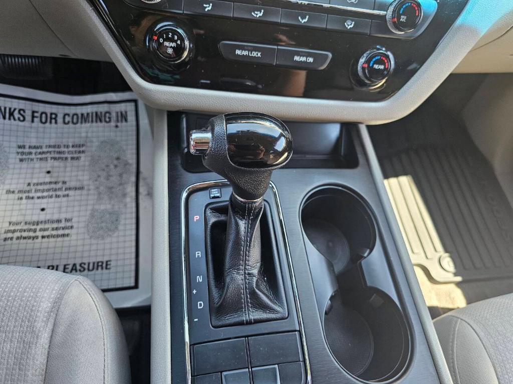 used 2017 Kia Sedona car, priced at $4,995