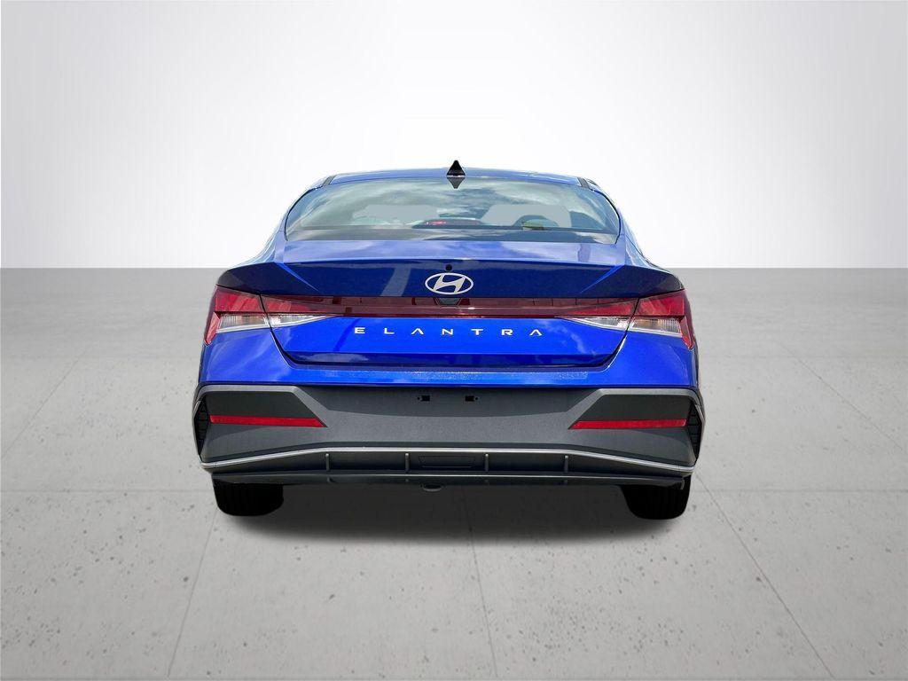 new 2025 Hyundai Elantra car, priced at $23,440