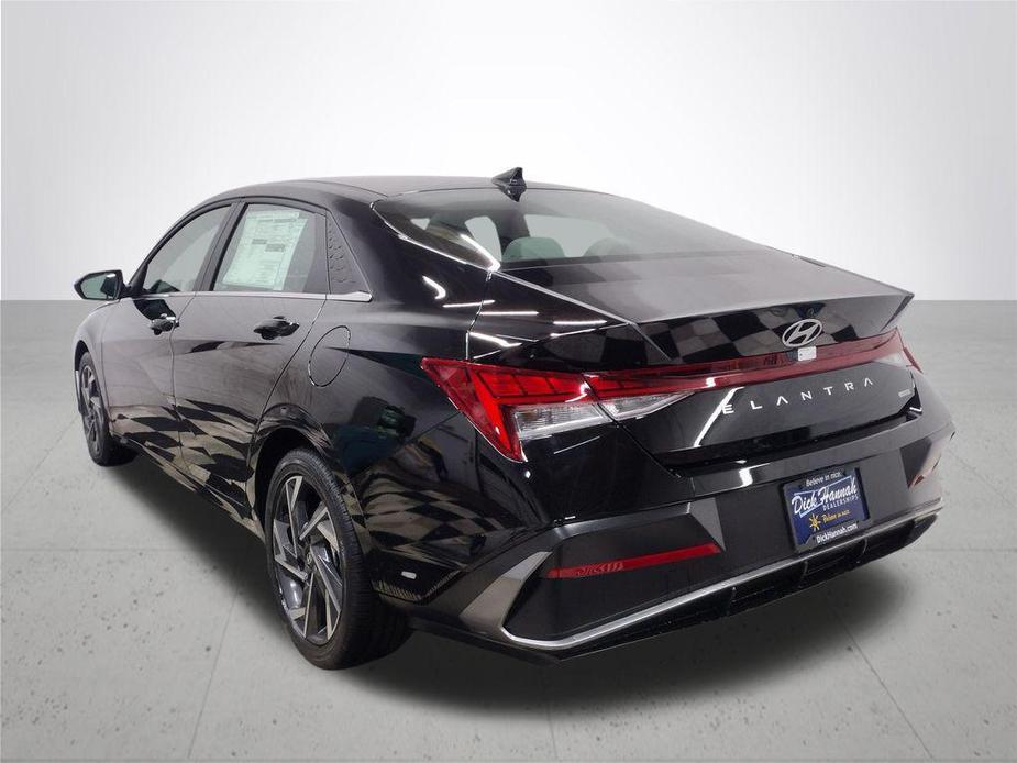 new 2025 Hyundai Elantra HEV car, priced at $31,085