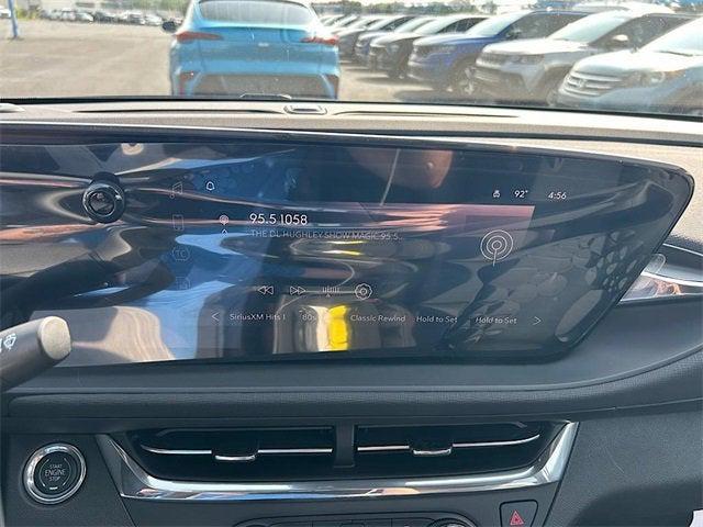 new 2025 Buick Envista car, priced at $28,539