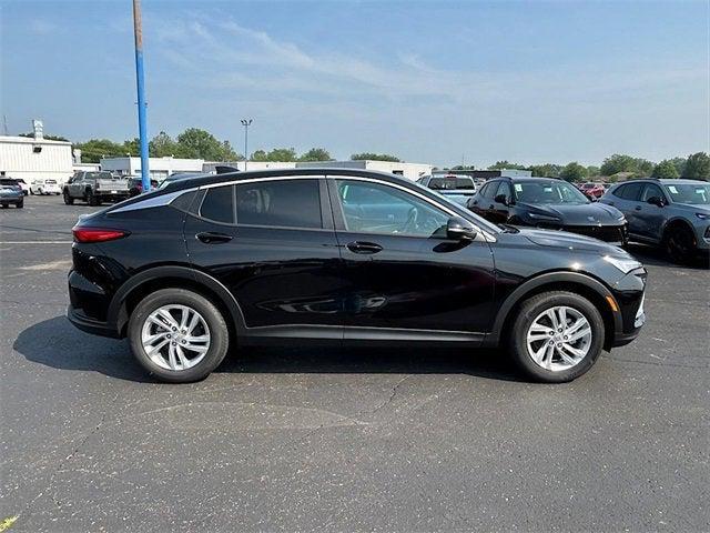 new 2025 Buick Envista car, priced at $28,539