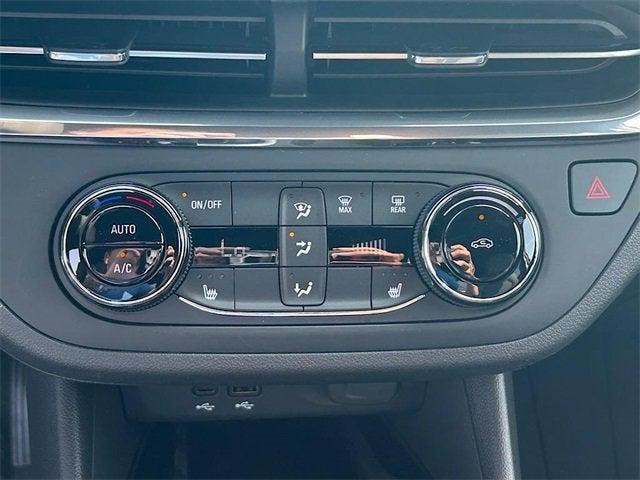 new 2025 Buick Envista car, priced at $28,539