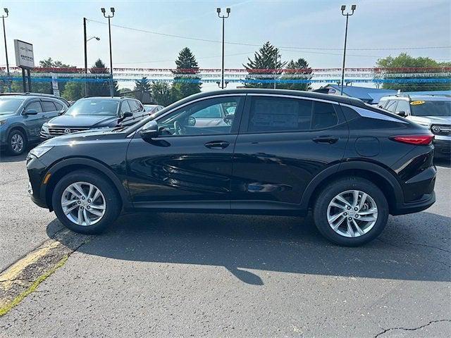 new 2025 Buick Envista car, priced at $28,539