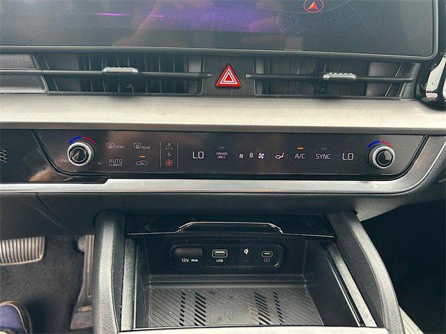 used 2023 Kia Sportage Hybrid car, priced at $25,101