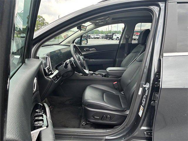 used 2023 Kia Sportage Hybrid car, priced at $25,101