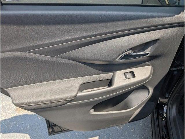 new 2025 Buick Envista car, priced at $32,209