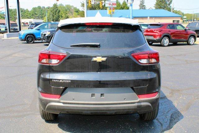 new 2025 Chevrolet TrailBlazer car, priced at $24,685