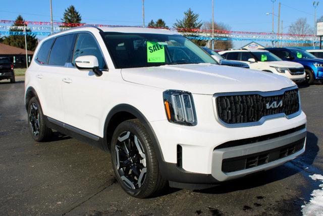 used 2023 Kia Telluride car, priced at $35,760